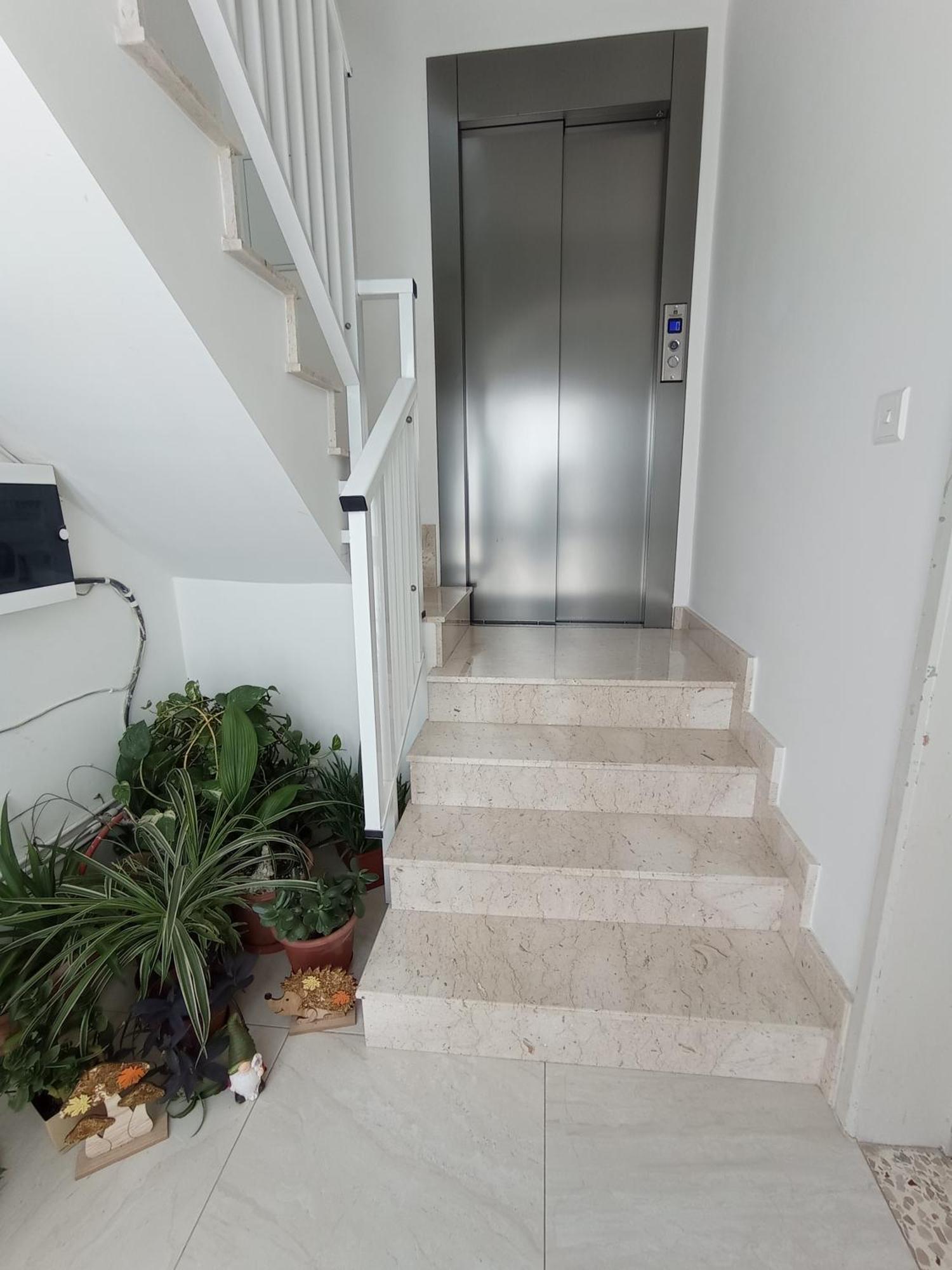 Joseph 2 Stylish Flat With Open Views, Just 4Km From The Airport Or Beach Siggiewi Exterior photo